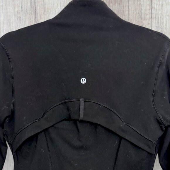 lululemon athletica Purple and Black Jacket - Picture 3 of 7